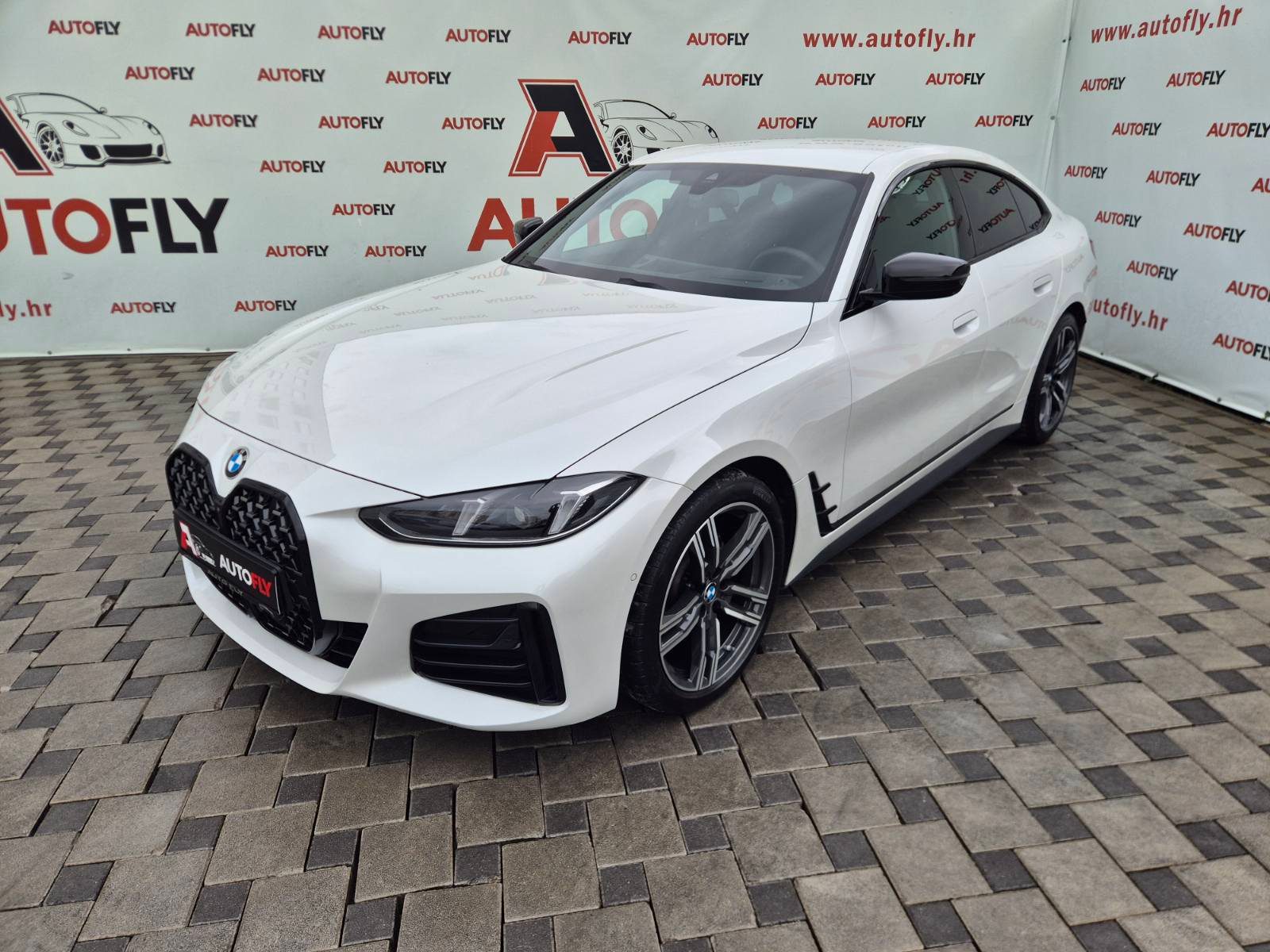 2024 BMW Serija 4 M Sport — fotografija 9
