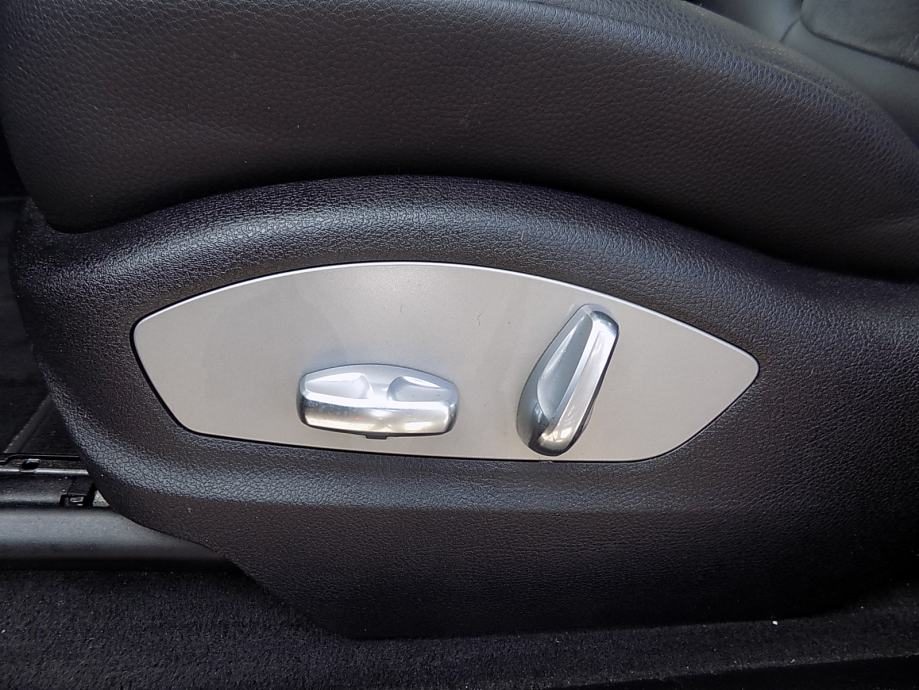 2020 Porsche Macan — fotografija 30