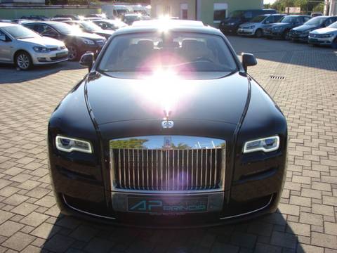 2015 Rolls-Royce Ghost — sličica 16