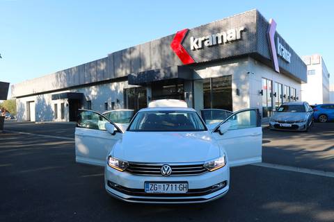 2017 Volkswagen Passat Comfortline — sličica 13