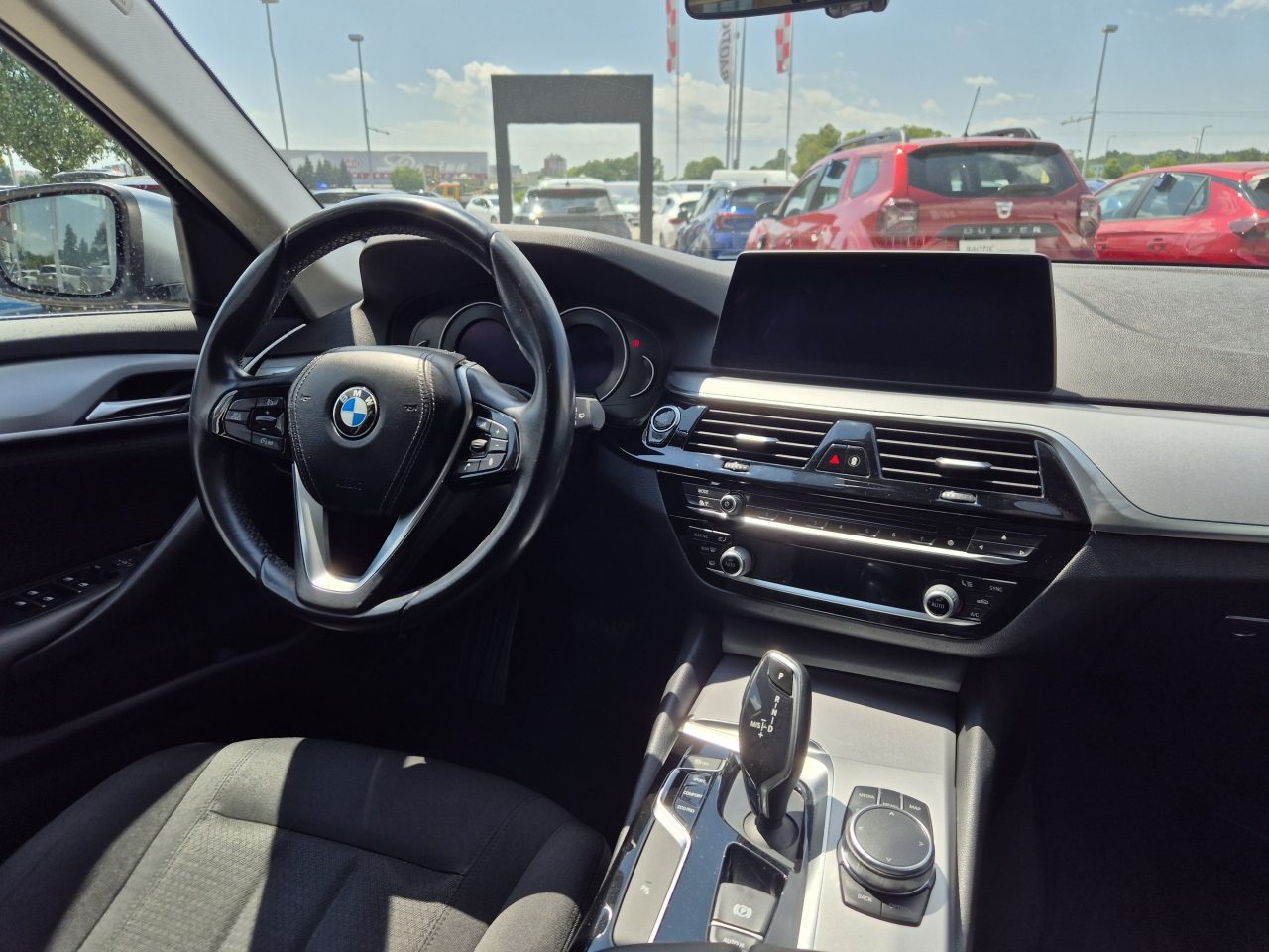 2017 BMW Serija 5 — fotografija 13