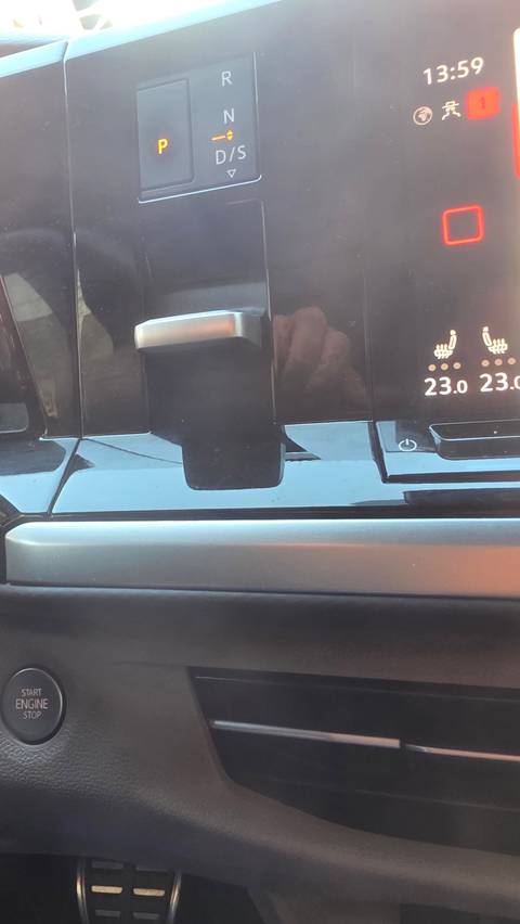 2023 Volkswagen Multivan — sličica 23