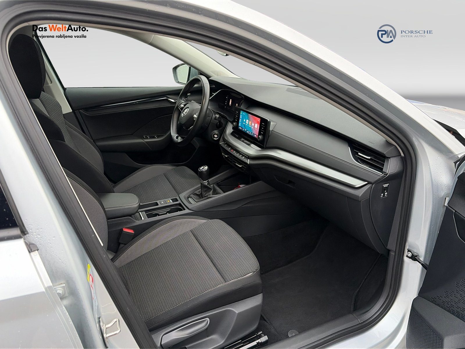 2020 Škoda Octavia Combi — fotografija 10