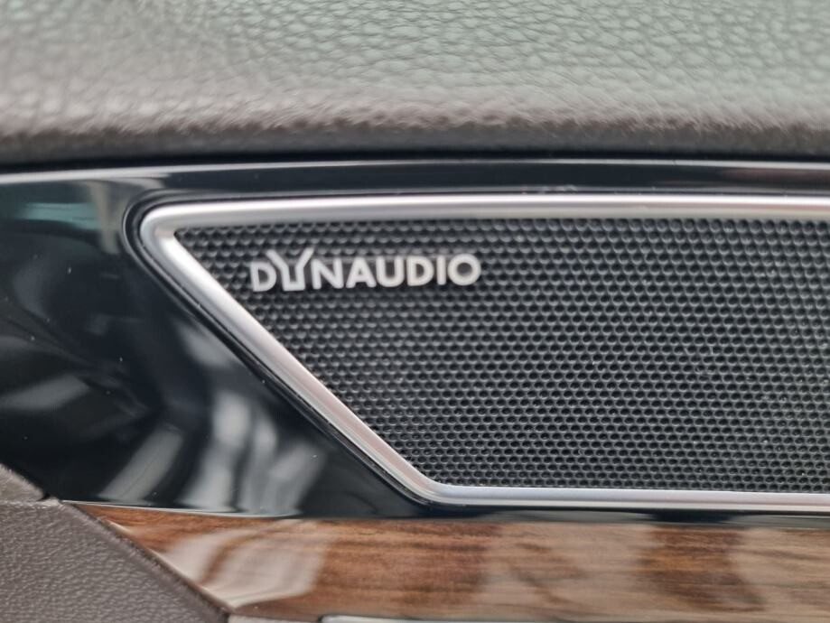 2015 Volkswagen Passat Highline — fotografija 21
