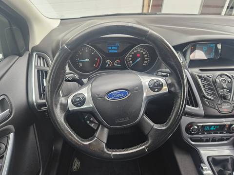 2014 Ford Focus — sličica 10
