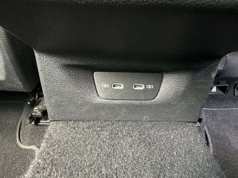 2021 Volkswagen Golf — sličica 20