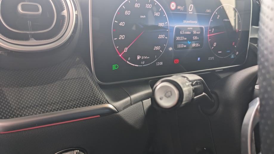 2025 Mercedes-Benz GLC — fotografija 21