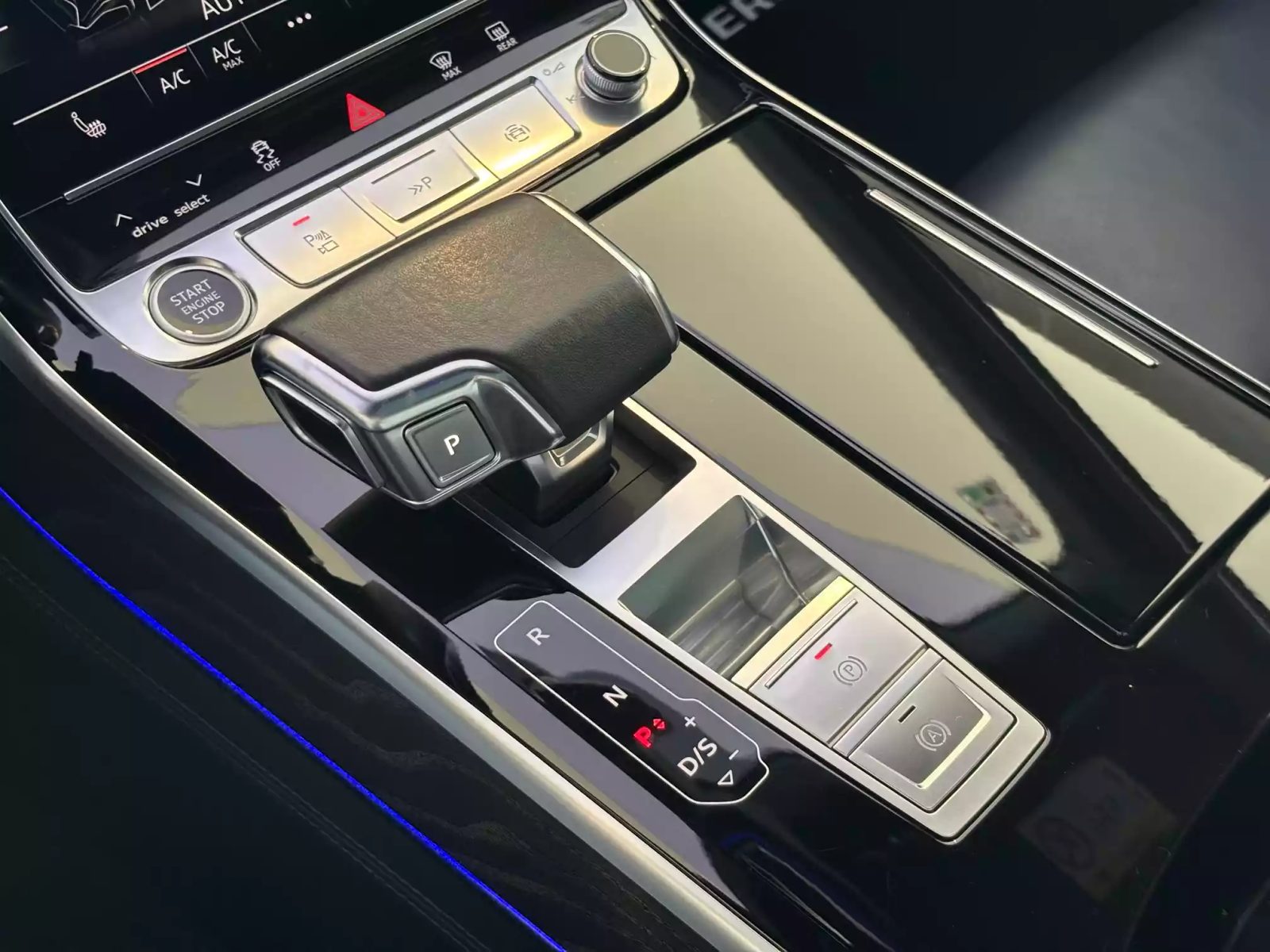 2022 Audi A8 — fotografija 27