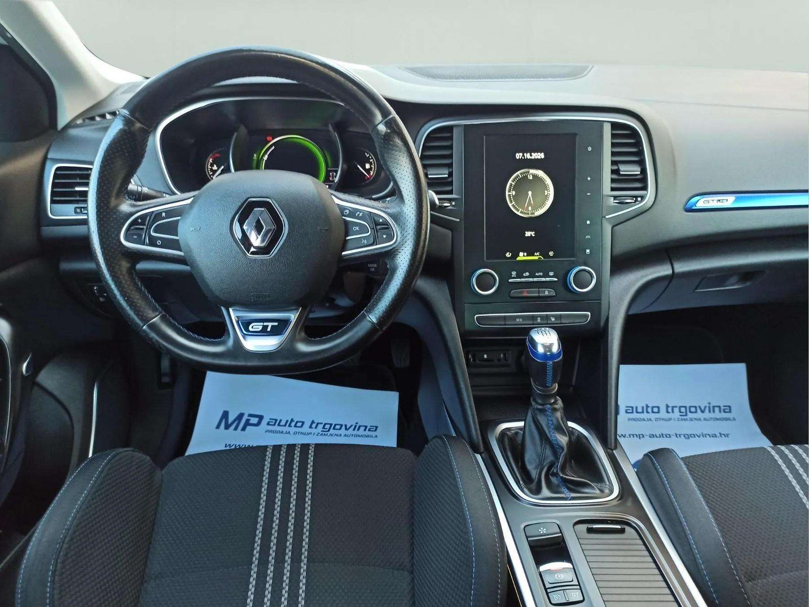 2018 Renault Megane — fotografija 12