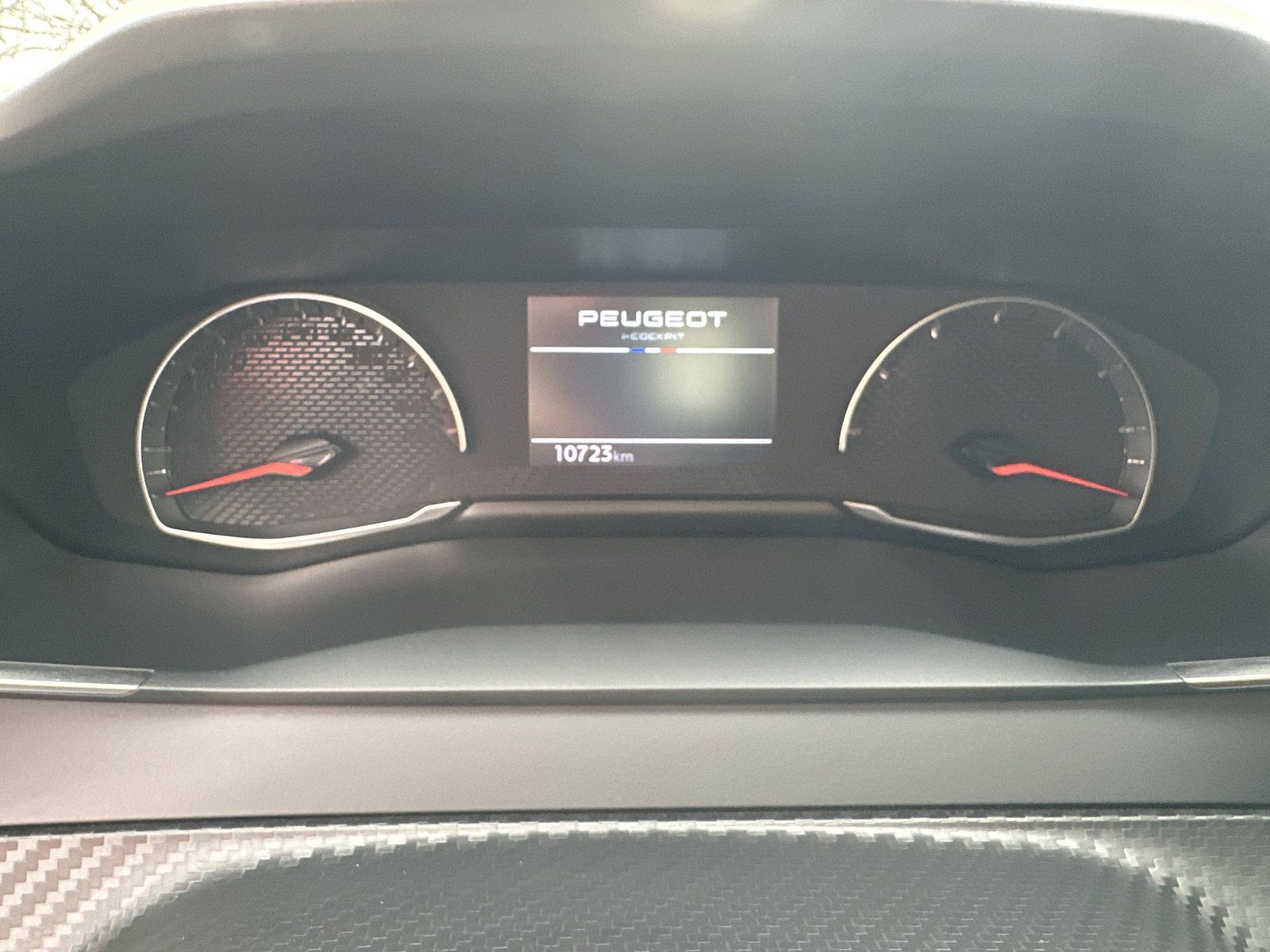 2025 Peugeot 208 — fotografija 20