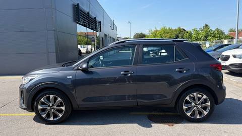 2020 Kia Stonic — sličica 4