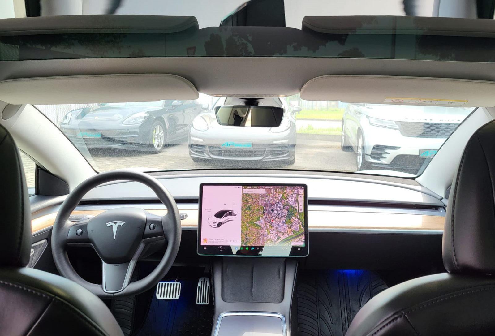 2021 Tesla Model 3 — fotografija 23