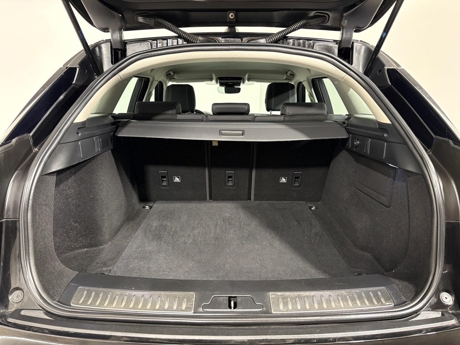 2019 Land Rover Range Rover Velar — fotografija 12