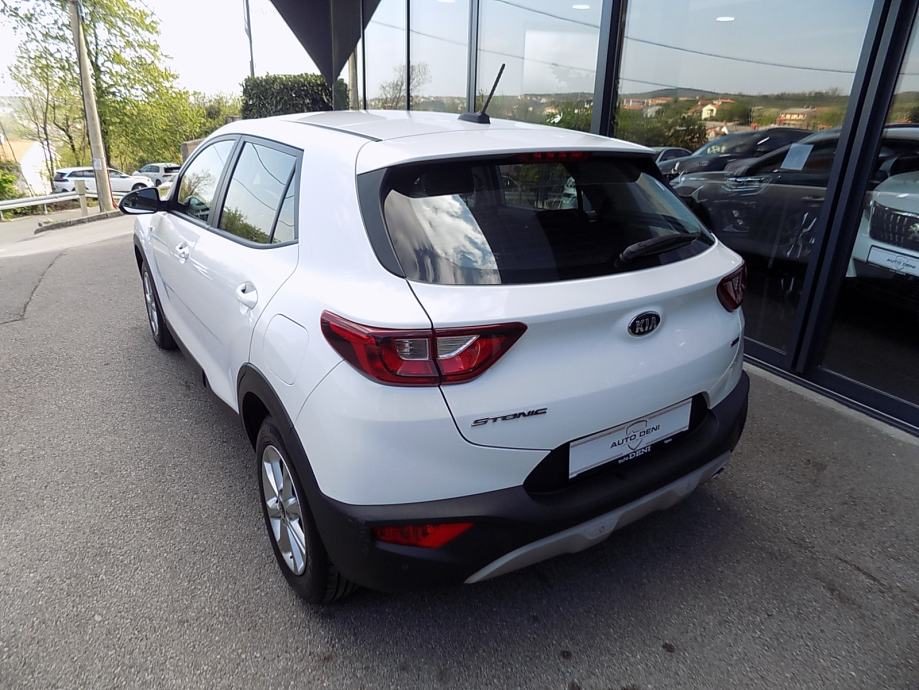 2018 Kia Stonic — fotografija 9