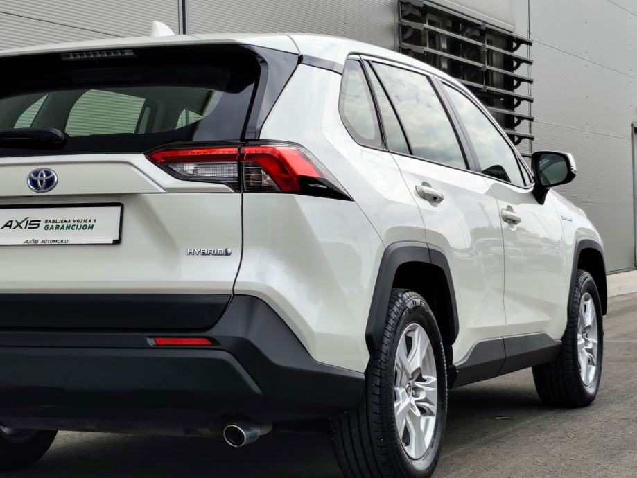 2021 Toyota RAV4 — fotografija 9