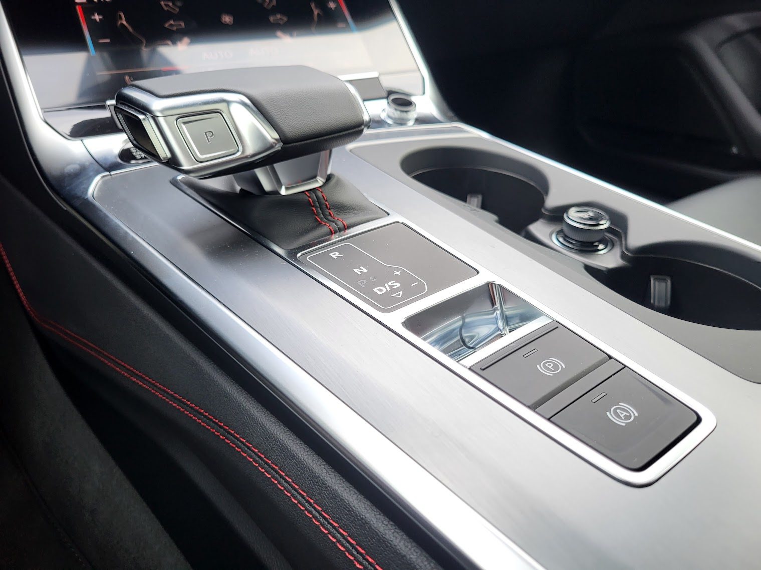 2022 Audi A6 S line — fotografija 16