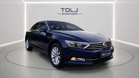 2019 Volkswagen Passat — sličica 3