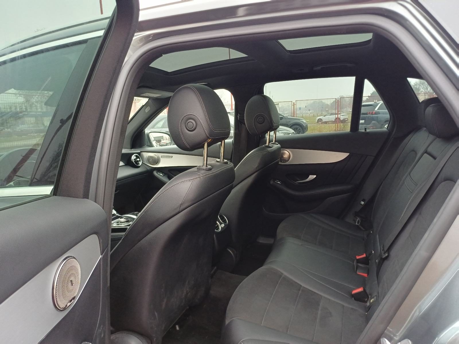 2019 Mercedes-Benz GLC — fotografija 7