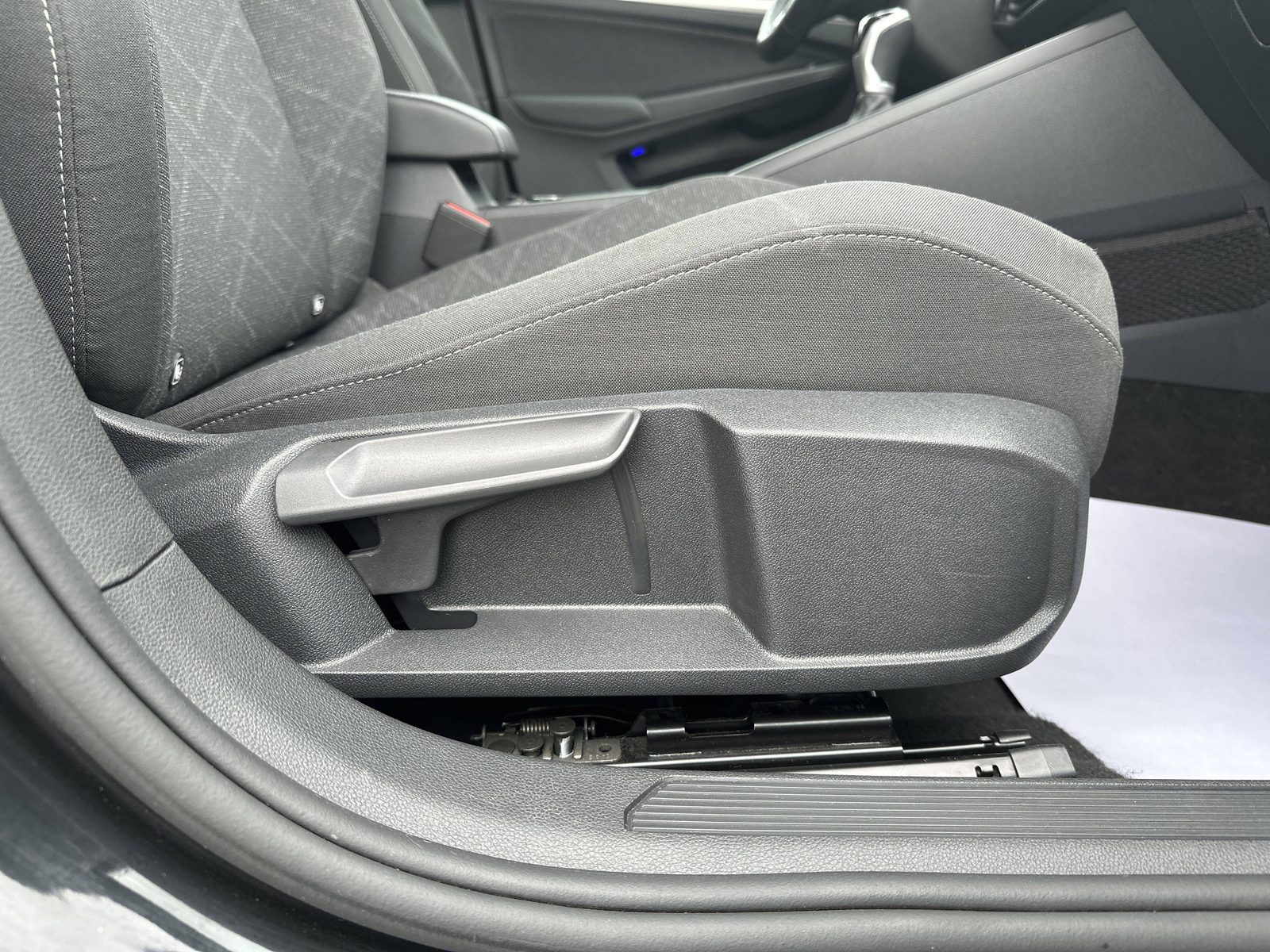 2024 Volkswagen Golf — fotografija 22