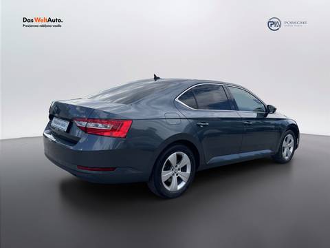 2021 Škoda Superb — sličica 8