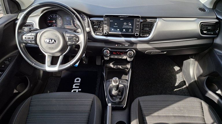 2020 Kia Stonic — fotografija 4