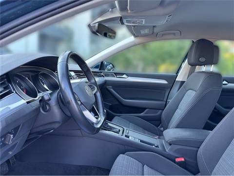 2021 Volkswagen Passat — sličica 7
