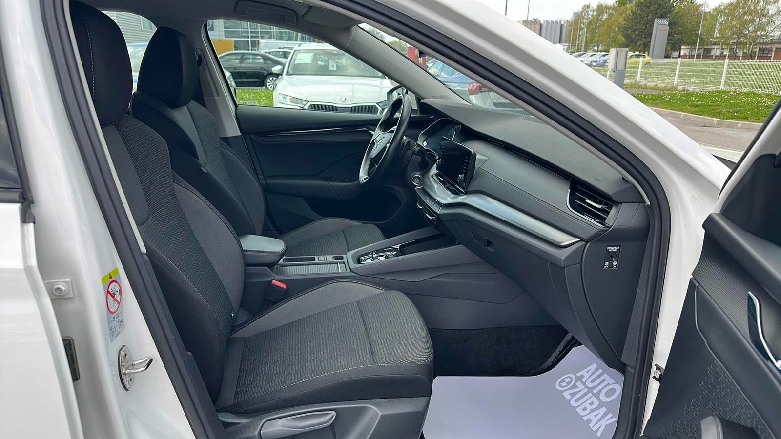 2023 Škoda Octavia Combi — fotografija 9