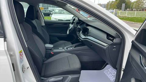 2023 Škoda Octavia Combi — sličica 9