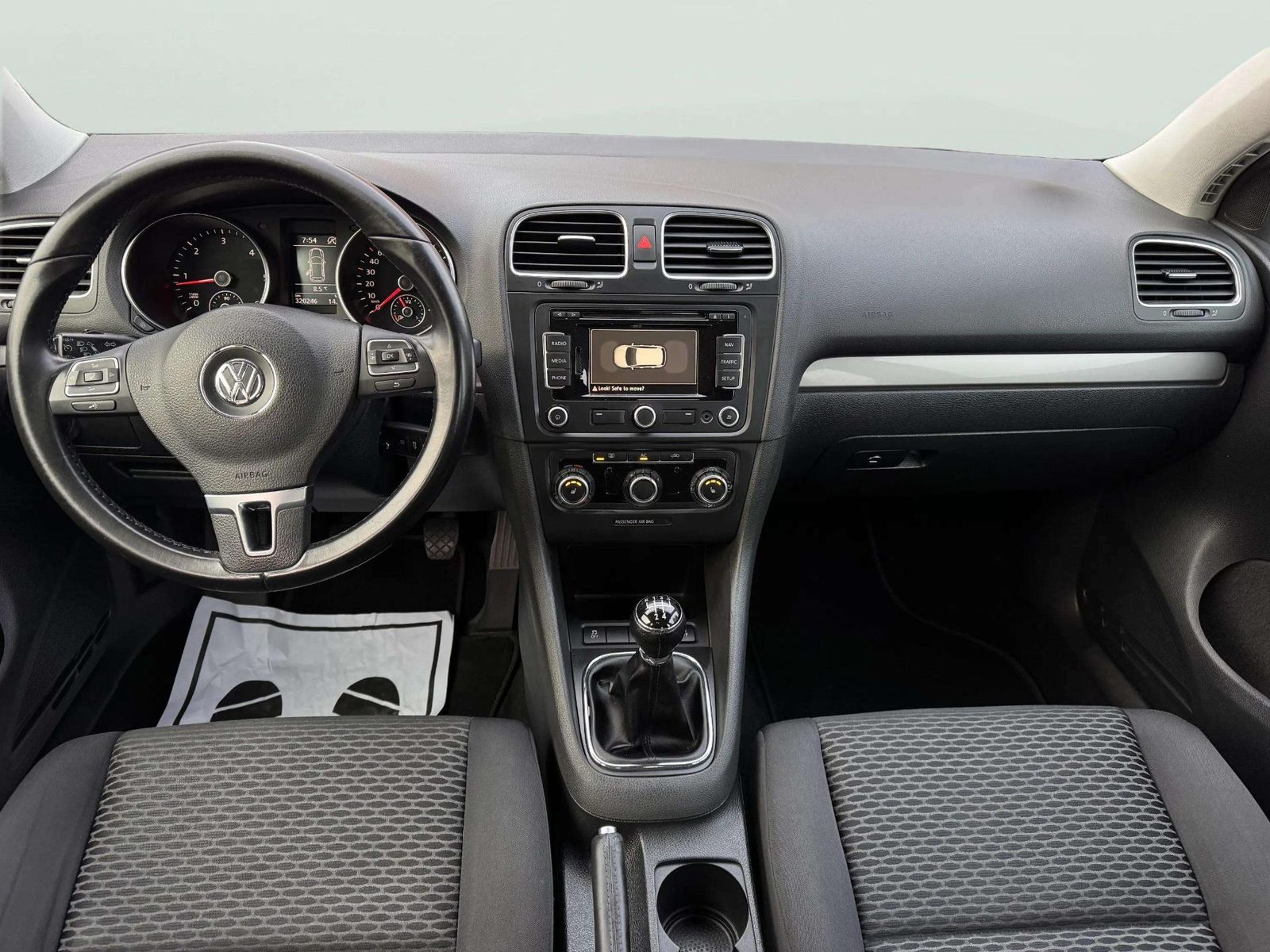 2010 Volkswagen Golf — fotografija 7