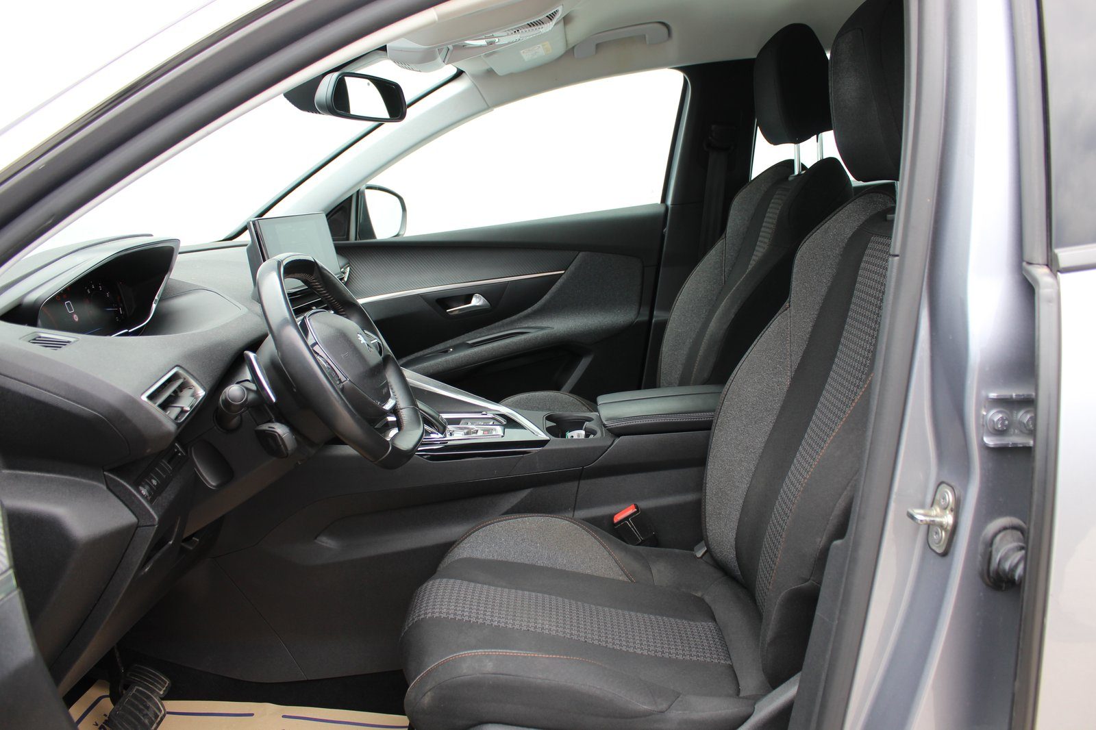2021 Peugeot 5008 — fotografija 8