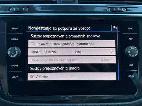 2020 Volkswagen Tiguan — sličica 20
