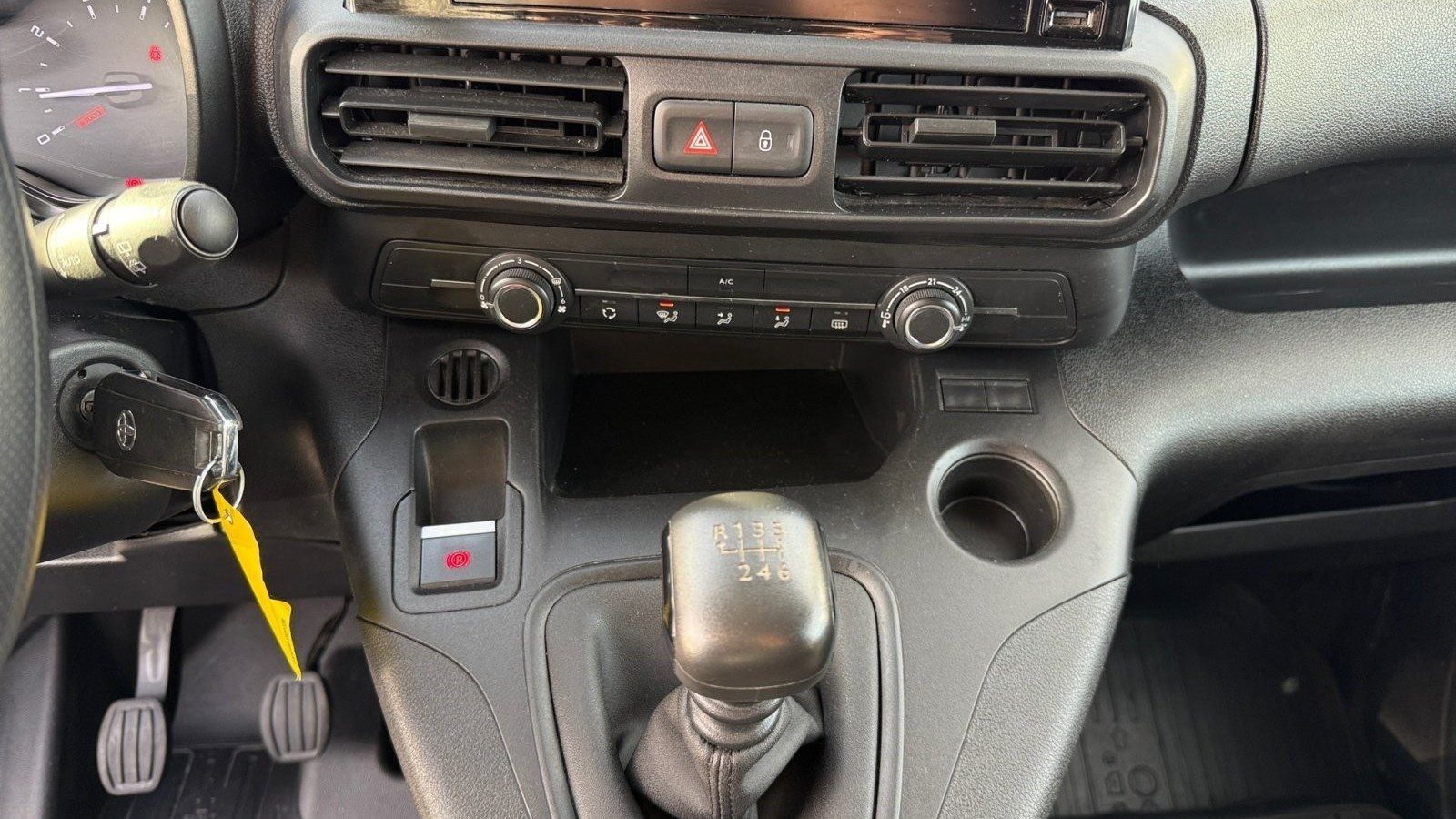 Toyota Proace city — fotografija 13