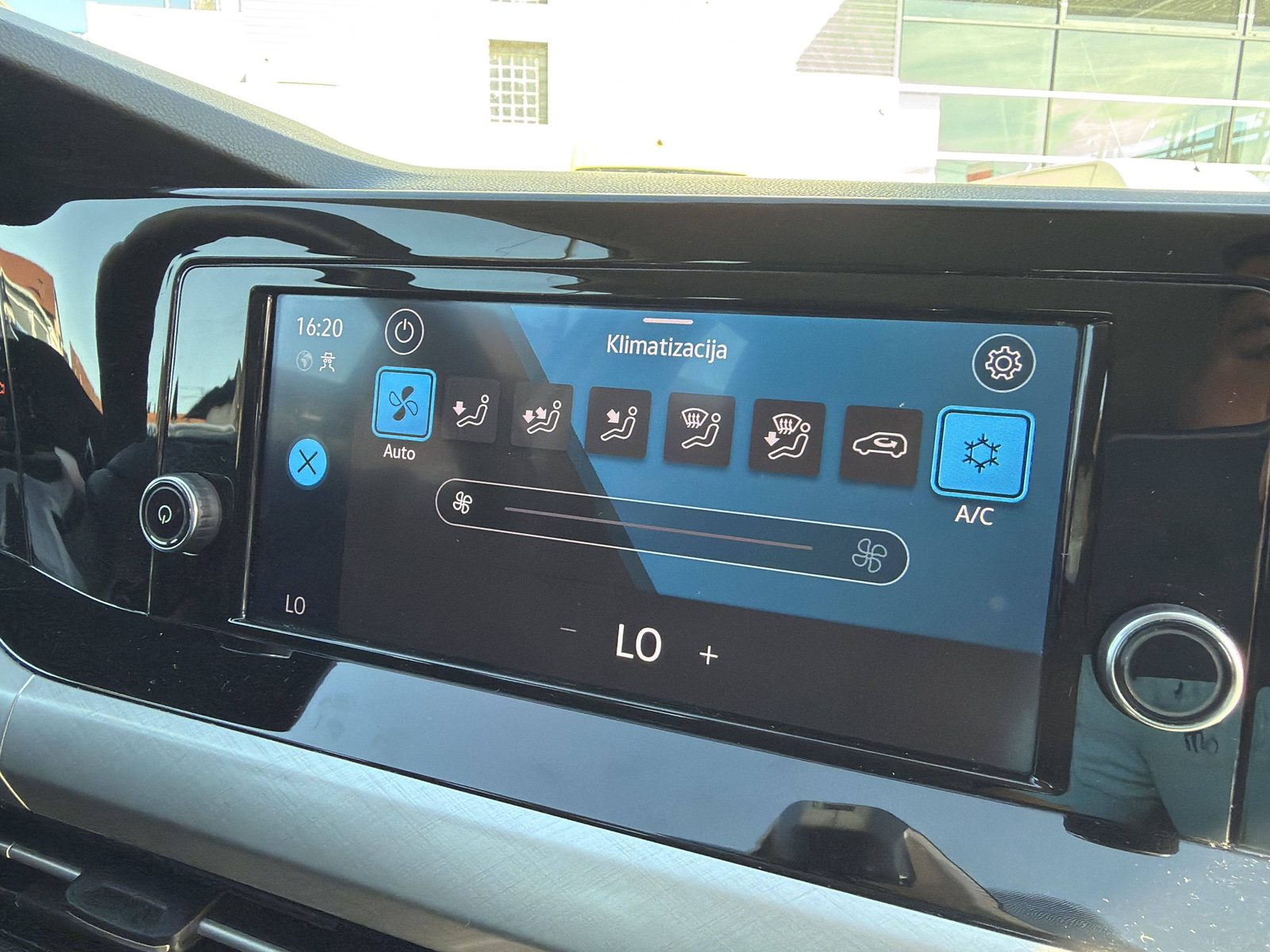 2024 Volkswagen Golf — fotografija 21