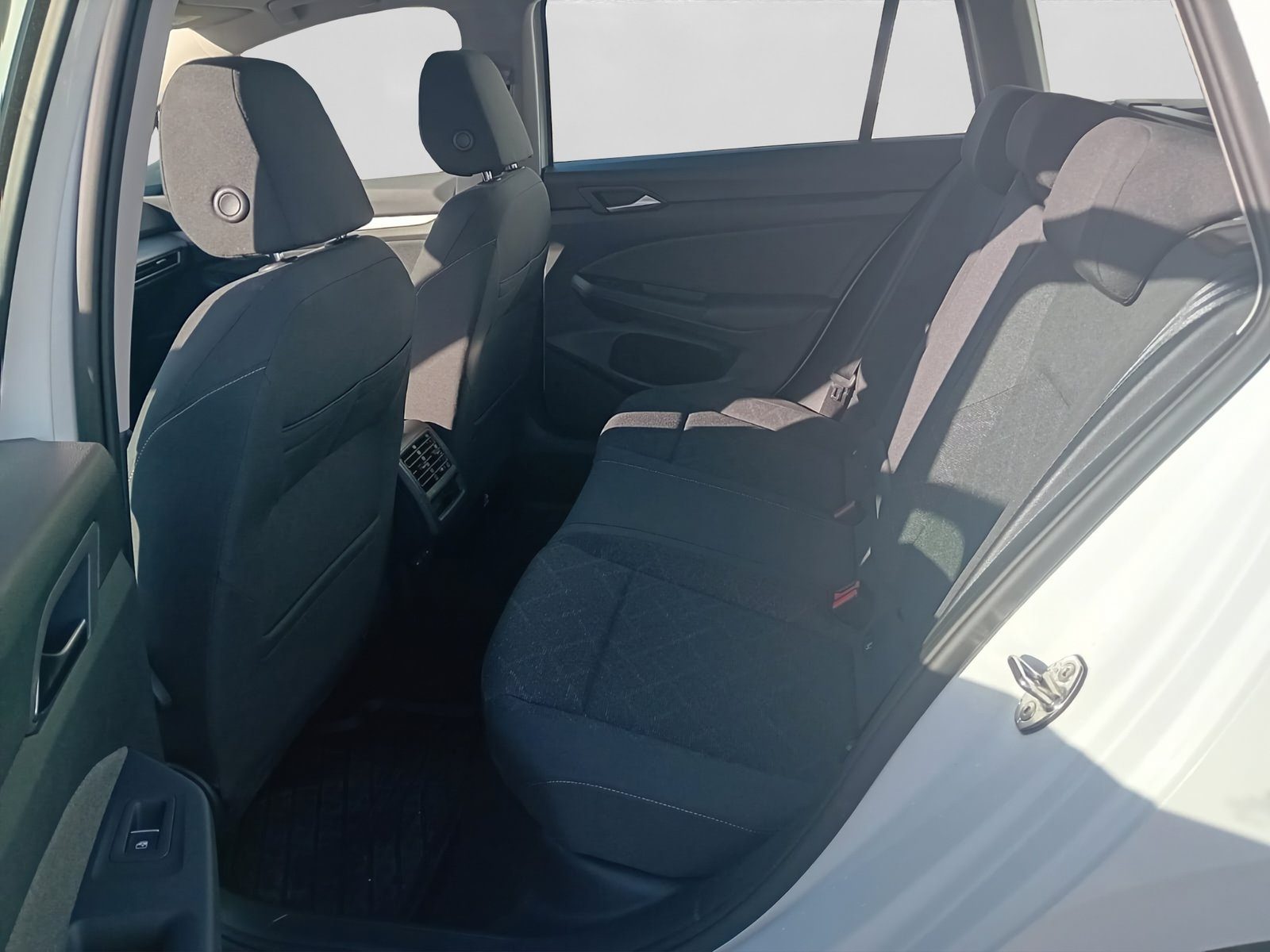 2023 Volkswagen Golf Variant — fotografija 11