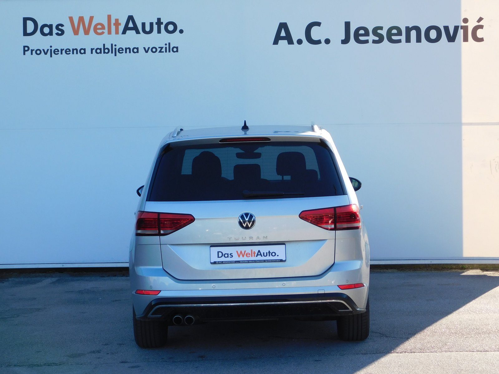 2023 Volkswagen Touran R-Line — fotografija 5