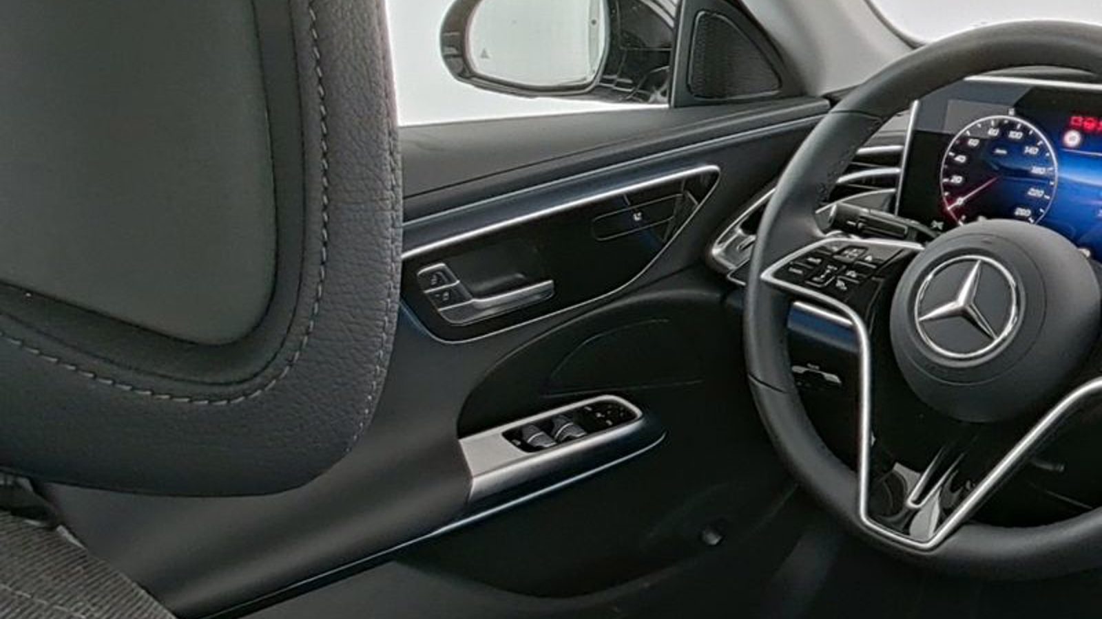 2025 Mercedes-Benz E-klasa Avantgarde — fotografija 8