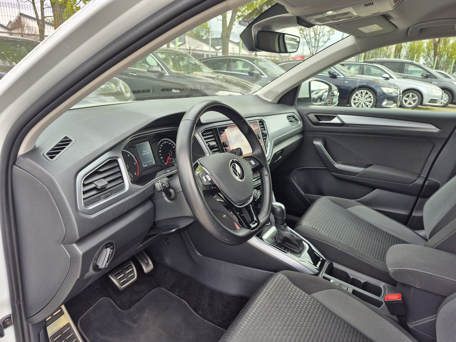 2021 Volkswagen T-Roc — fotografija 10