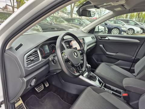 2021 Volkswagen T-Roc — sličica 10