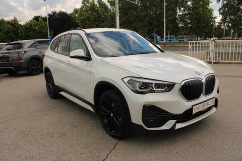 2021 BMW X1 — sličica 3