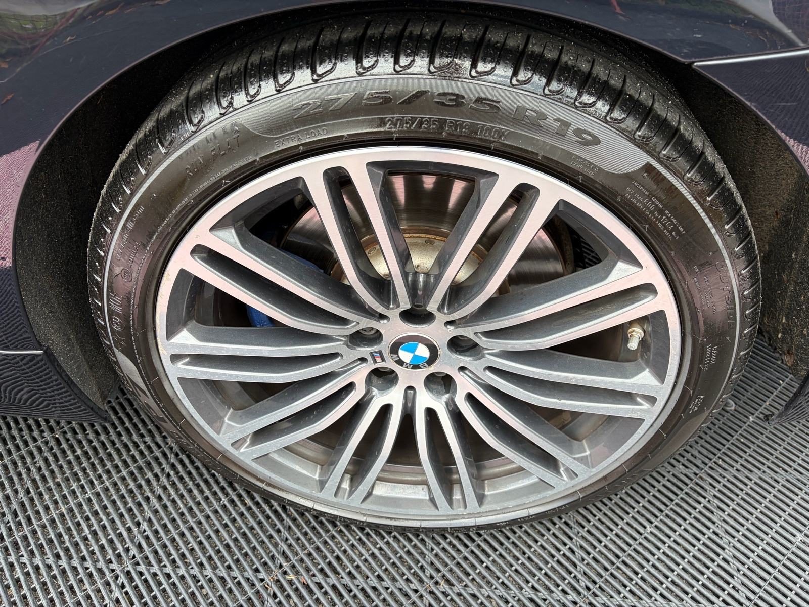 2019 BMW Serija 5 — fotografija 23