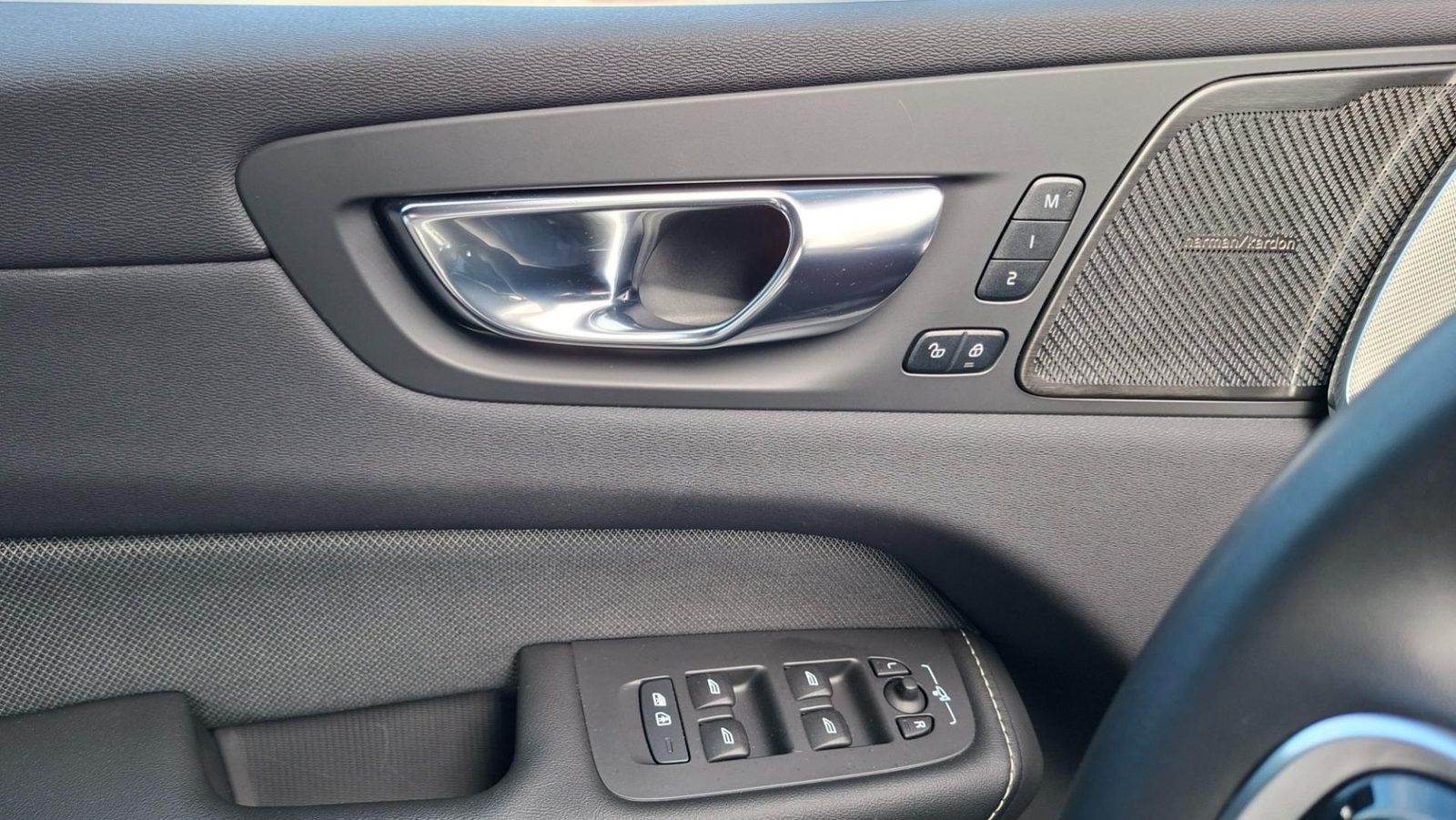 2023 Volvo XC60 — fotografija 18