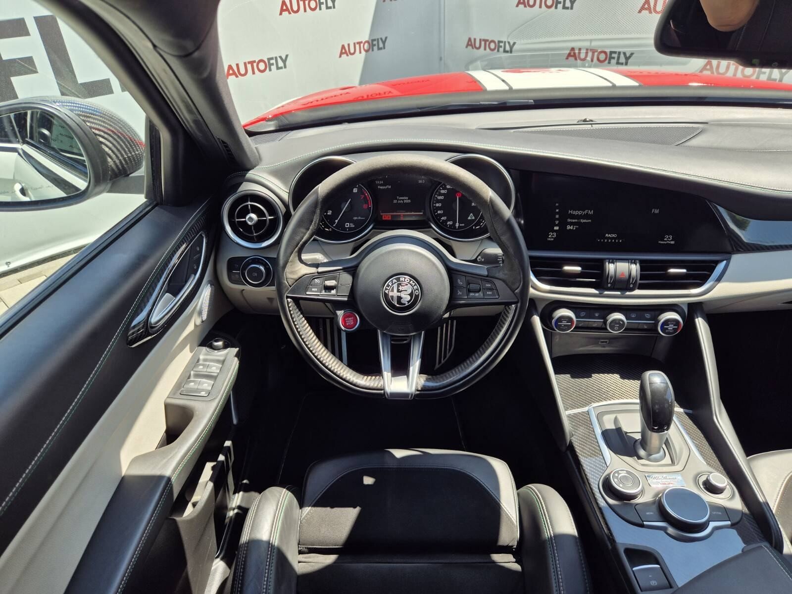 2017 Alfa Romeo Giulia — fotografija 16
