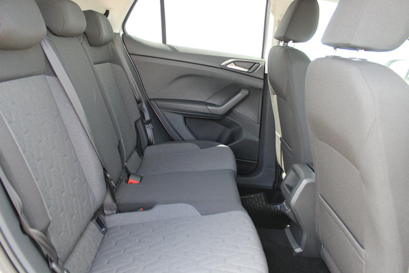 2026 Volkswagen T-Cross — fotografija 13