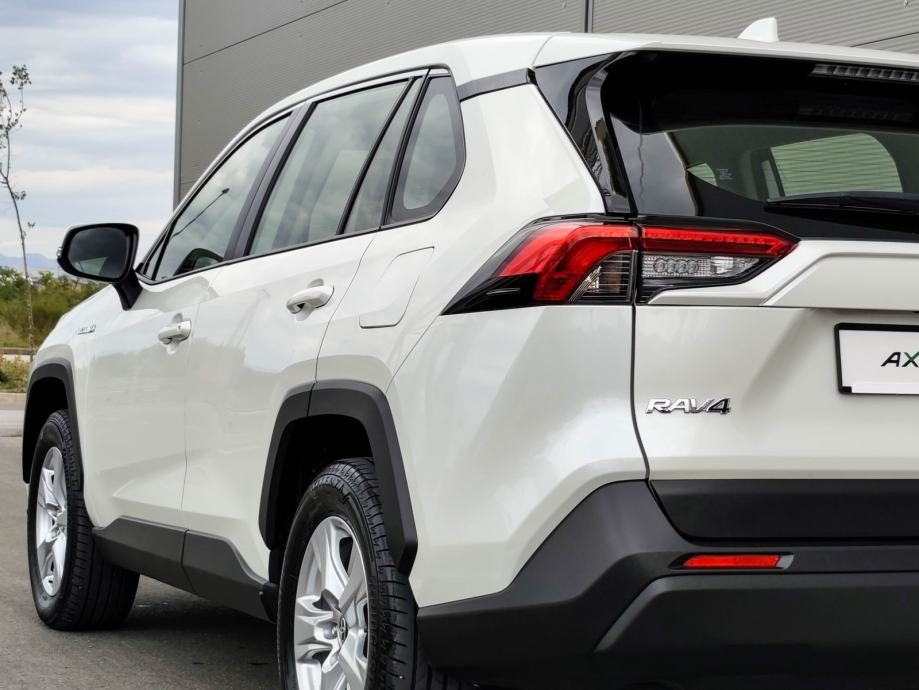 2021 Toyota RAV4 — fotografija 6