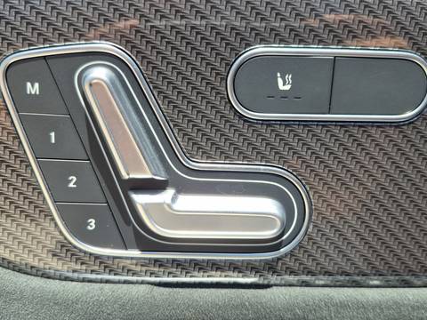 2023 Mercedes-Benz GLA — sličica 18