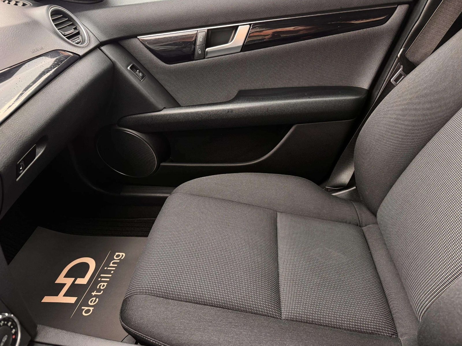 2011 Mercedes-Benz C-klasa — fotografija 8