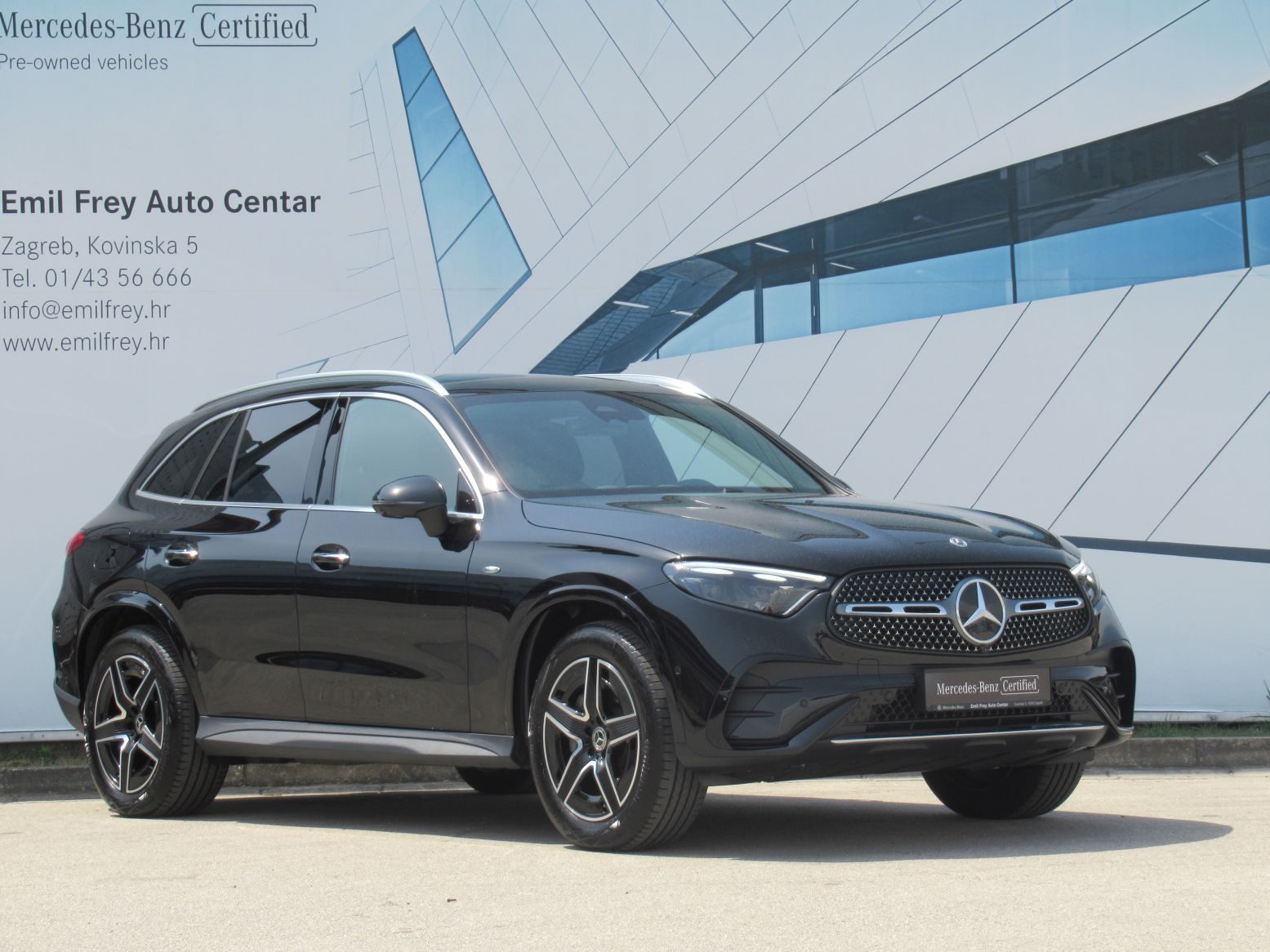 2025 Mercedes-Benz GLC AMG Line — fotografija 4