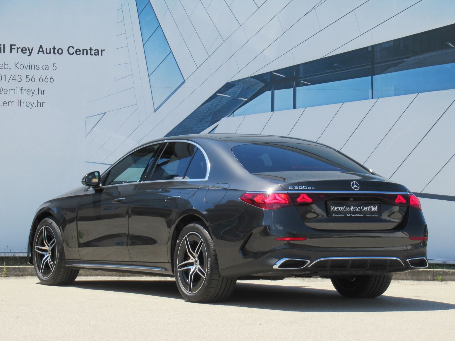 2025 Mercedes-Benz E-klasa AMG Line — fotografija 8