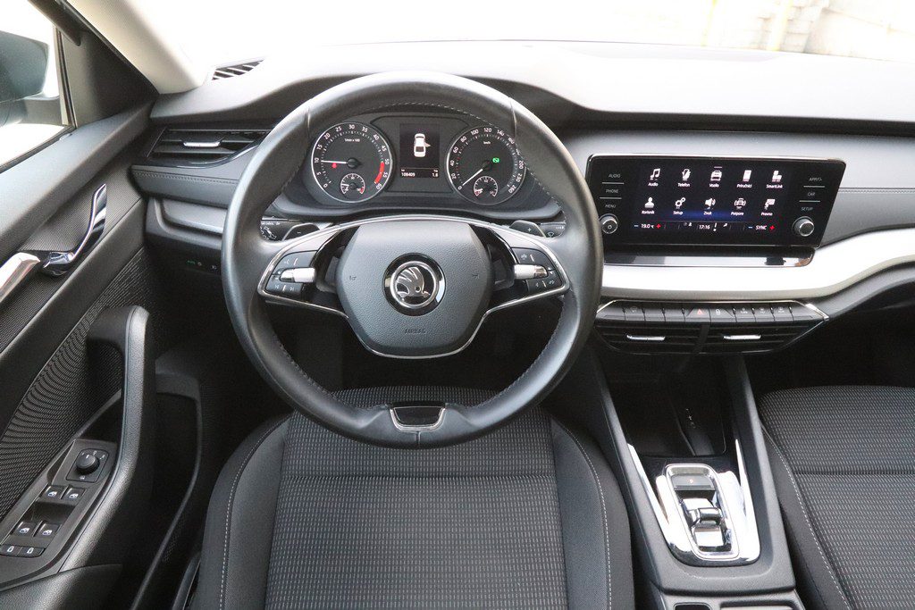 2020 Škoda Octavia — fotografija 10