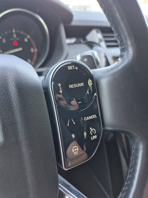2019 Land Rover Discovery — sličica 15